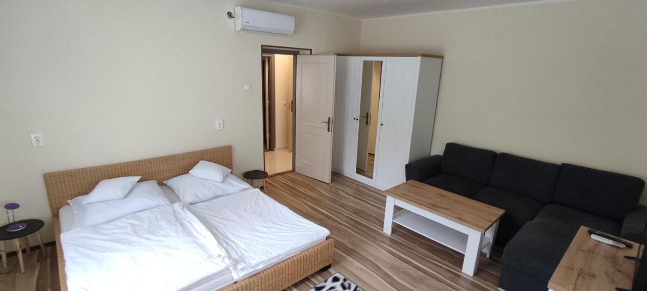 Lila Fuge Apartman Leilighet Balatonfüred Eksteriør bilde