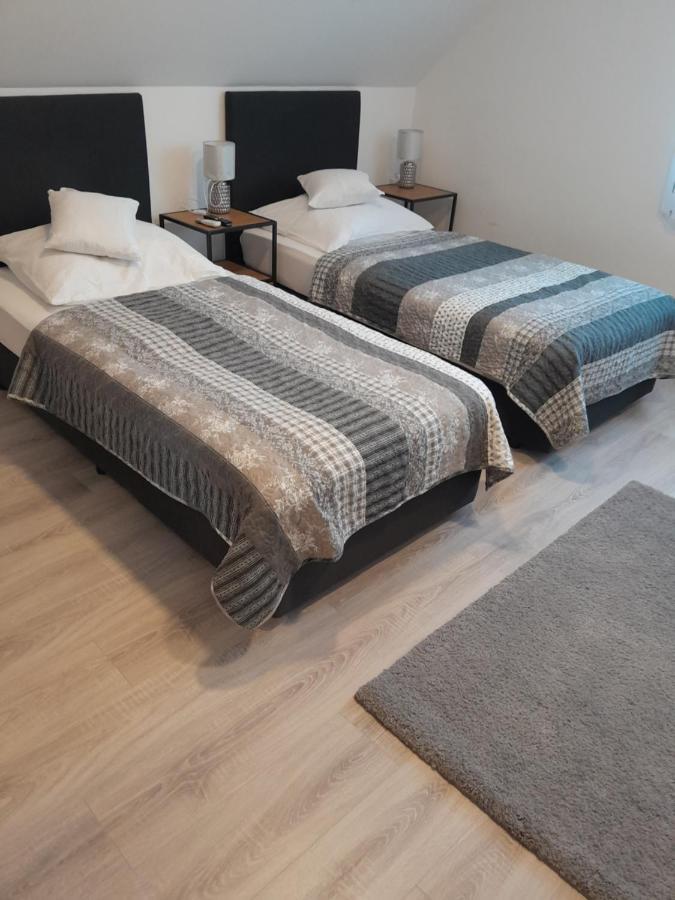 Lila Fuge Apartman Leilighet Balatonfüred Eksteriør bilde