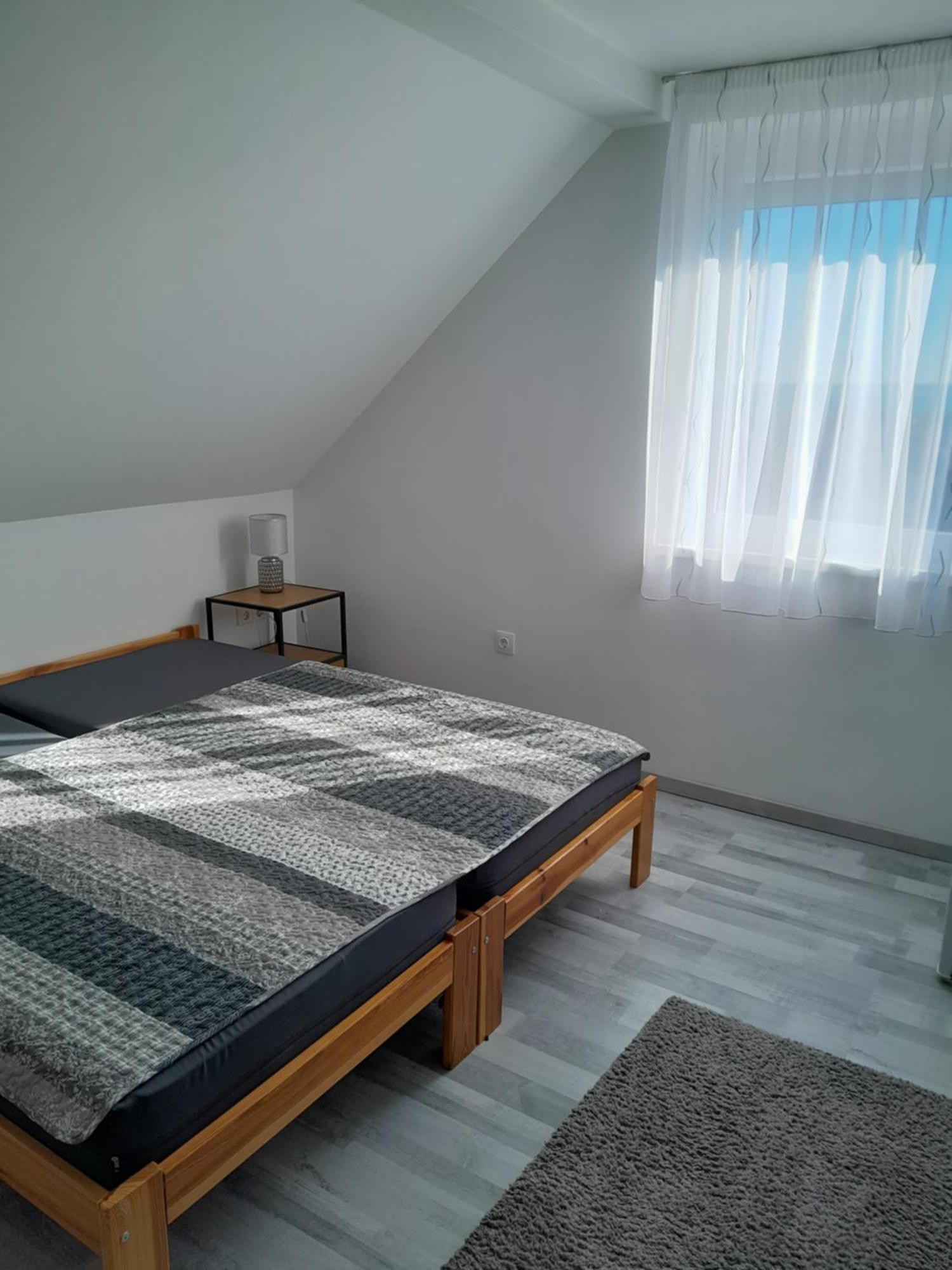 Lila Fuge Apartman Leilighet Balatonfüred Eksteriør bilde